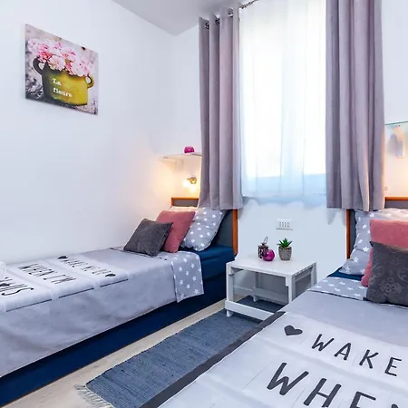 Masa 4-5 Apartamento Poreč