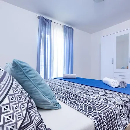 Masa 4-5 Apartman *